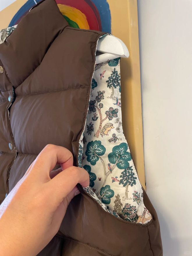 ”还是中年阿姨厉害立马变值钱了开元棋牌论“旧羽绒服的生命延续(图8)