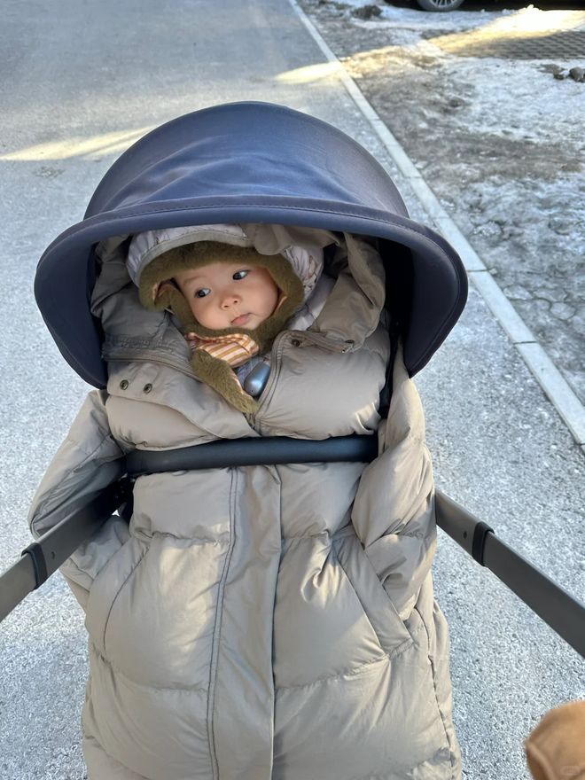 ”还是中年阿姨厉害立马变值钱了开元棋牌论“旧羽绒服的生命延续(图7)